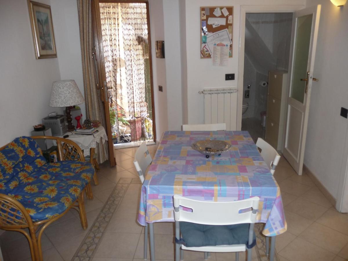 Appartamento in tipico carugio ligure Monterosso al Mare Esterno foto